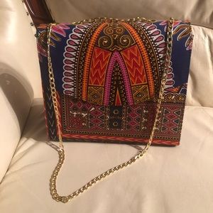 Beautiful handbag made with Ankara fabric.